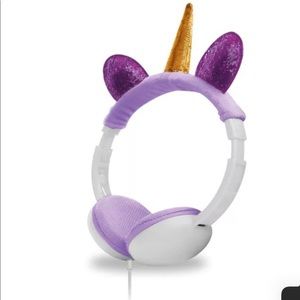 Fuzzy unicorn headphones